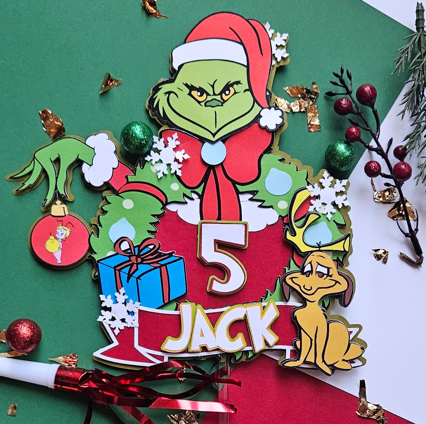 The Grinch cake topper